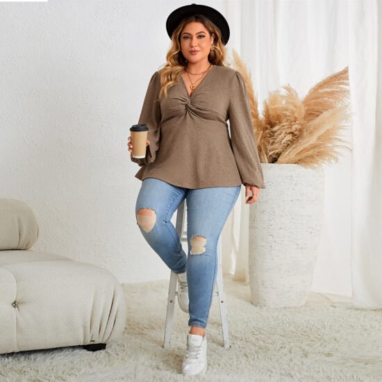 O1CN01hSSIcn1z1aJKpjSxv_2923906654-0-cib.jpg Casual V-Neck Long Sleeve Top for Plus Size Women